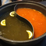 しゃぶ葉 - 出汁はひとり100円追加で2種指定できます。