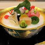 ぎをん 福志 - 4.造り:ホタテ貝柱コンフィ/明石の鯛/鮪カマトロ/さより昆布締め/器は洸春