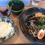 麺屋 椿丸 - 限定 汁なし坦々麺のご飯定食¥980