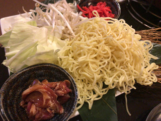 本格ジンギスカンを東京で 羊肉の焼肉を堪能できる店15選 食べログまとめ