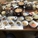 お宿 お食事処 鱗晃荘 - 