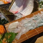 釣船茶屋 ざうお - ひらめ刺身