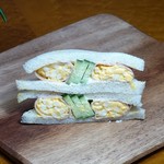 ダイヤ製パン - ハムエッグロールサンド　￥389