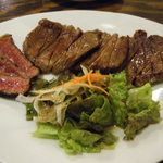 炭焼牛たん東山 仙台本店 - 牛タンと仙台牛炭焼モモステーキ定食