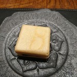 傳 - (2018年5月　訪問)この日の最中はフォアグラとドライプルーン、べったら漬けの組み合わせでした。ウマ～♪