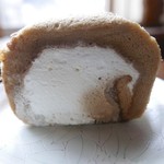 ハッピーベリー - 【黒糖くるみロール・半分個…830円税別】★2018/5