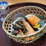 料理どころ 翠笑 - 八寸 栄螺サーモン蓬麩丸十蜜煮子烏賊一寸豆海老旨煮