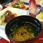 明治座 - 黄味素麺の清汁仕立て