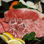 月の峠家 - 焼肉盛合せ