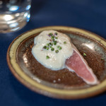 太華 - 雉肉（きじにく）炙（あぶ）り豆乳（まめのちゝ）がけ、＋聖羅勒（かみめばうき、ホーリーバジル）の花（はな）