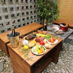 toukyounikukappounishiazabusudou - テラス席ではいつでもBBQを楽しめます。