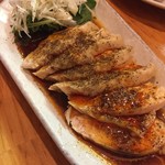 かつぎや - よだれ鶏にどれくらい山椒をかけるかでその日の体調とか気分とかがわかるような気がします