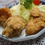 らーめん天上 - 唐揚げはほんのりカレー風味