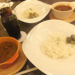 ザ ロビーラウンジ - フォンドボーとミックスマサラを使ったビーフカレー　と　セットドリンク【２０１８年５月】