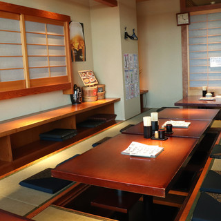 各種ご宴会・お祝い事も◎昔ながらの広々くつろぎ空間をご用意。