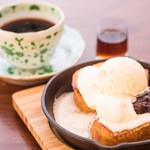 但馬屋珈琲店 - 料理写真:鉄鍋フレンチトースト