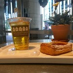 ザ マンダリン オリエンタル グルメショップ - リュバーブのデニッシュ 2017/03/10