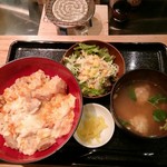 甲州肉炉端 炭とやまなし - 親子丼