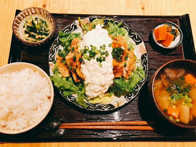 ランチメニュー 九州居酒屋かてて 馬喰町店 馬喰町 居酒屋 食べログ