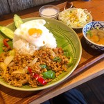 タイ料理バル タイ象 - 