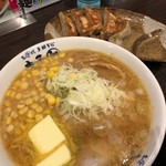 まると 能代分店 - 味噌バター＆餃子