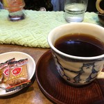 ル・プリーベ - 偶然にもお茶菓子にしるこサンドが出てきました