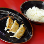 家系ラーメン 王道家 - 午後の王道 餃子セット 150円！