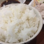 家庭料理居酒屋 よってって - ♪この美味しい白飯が食べ放題...