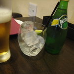 キュイジーヌR - ビール、ペリエ