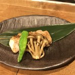 地酒とワインのダイニング 樽 - 吉野鶏の山椒焼き