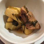 ロウホウトイ - マコモダケと豚肉の高菜煮