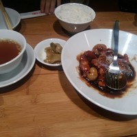 個室中華 頤和園 溜池山王店 - 