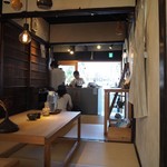 ドングリー コーヒースタンドと暮らしの道具店 - 