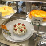 ルアール - ホールケーキも安いです