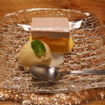 料理どころ 翠笑 - デザート イチゴのムースと酒粕アイス