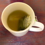 Eenuekuraumpurazahoteru - 朝の抹茶入りミント茶