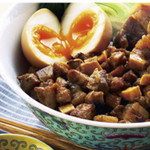 Taiwanese-style braised pork belly rice bowl (Lu Lohan)