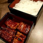 うなぎの末よし - うなぎとご飯が別盛りです！