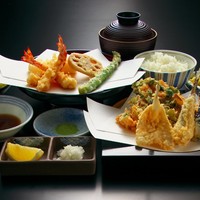 お楽しみ天ぷら定食 〜かき揚げを天丼か天バラに！〜