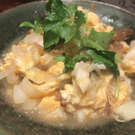 酒肆 門 - 淡路鱧の新玉葱で玉子とじ