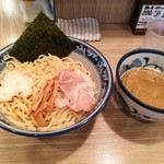 秋葉原つけ麺 油そば 楽 - 