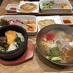 Hambije - 2018/5/18 ディナーで利用。
                        石焼ビビンバ＋冷麺セット(チヂミ＋チャプチェサラダ)(1,300円)
                        