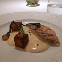 レ セゾン - ルジェ・ドゥ・ロッシェの松笠焼き　インカのめざめのマケール風
