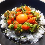 丼ダイニングライズ - アボカドサーモンのユッケ丼