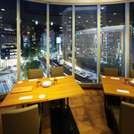 ワインと串カツ GINZA 六覺燈 Vin