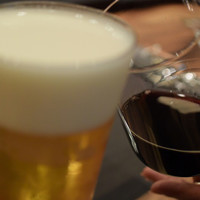 銀座響ブッフ - 生ビールとグラスワイン赤で乾杯
