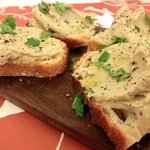 トラットリア 29 - 「鮎のパテのクロスティーニ」：川魚のクセが無く、素直でクリーミーなパテ♪