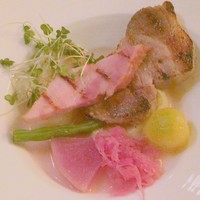 ザ・ビストロ - 塩麹でマリネした国産ポークのグリエ　熟成ベーコンとザワークラウト　ポトフ仕立て