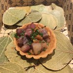 ラチュレ - ジロール茸とイノシシのタルト