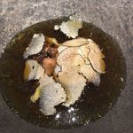 ラチュレ - 雉のコンソメ　温玉　トリュフ